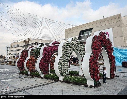 گلدان مدرن فایبرگلاس برای فضای شهری و زیبا سازی
